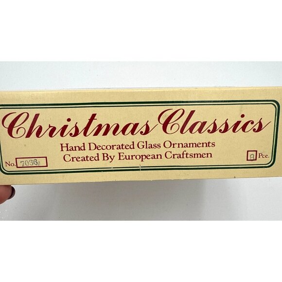 Hand-Decorated Glass Christmas Ornaments Box Set Of 8 With Glitter Accents & Fes - Picture 7 of 7